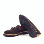 Commando sole under the loafer