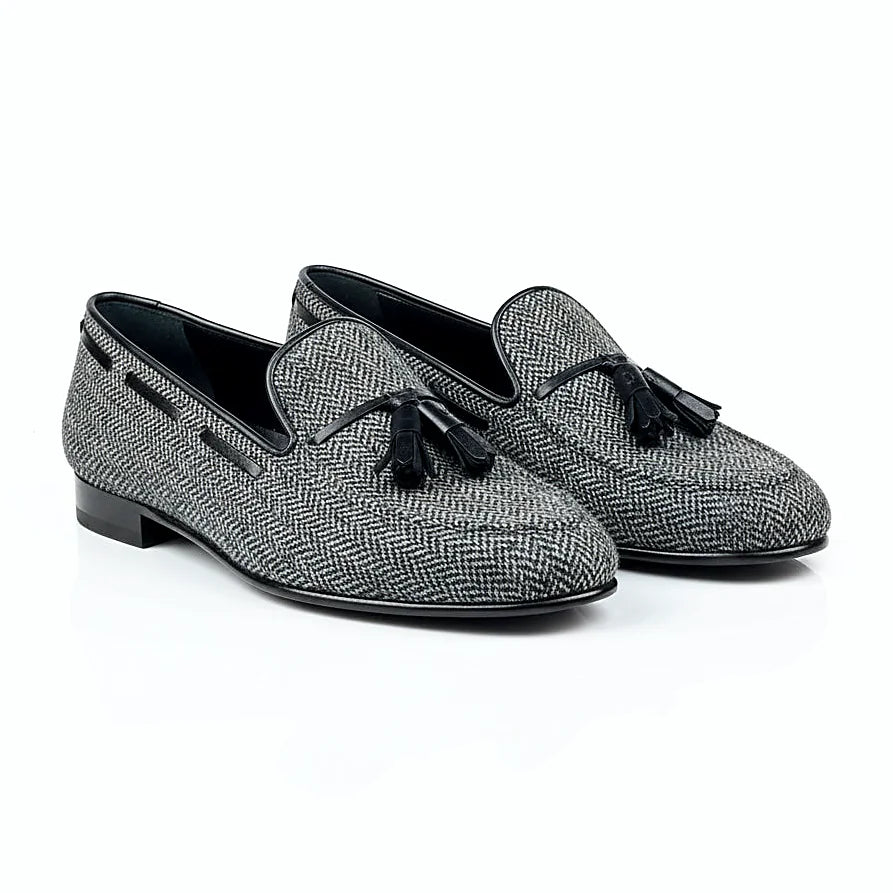 Herringbone sartorial panel on the loafer
