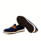 Running sole under the loafer