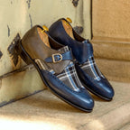 Leather sole with buttons rubber injections