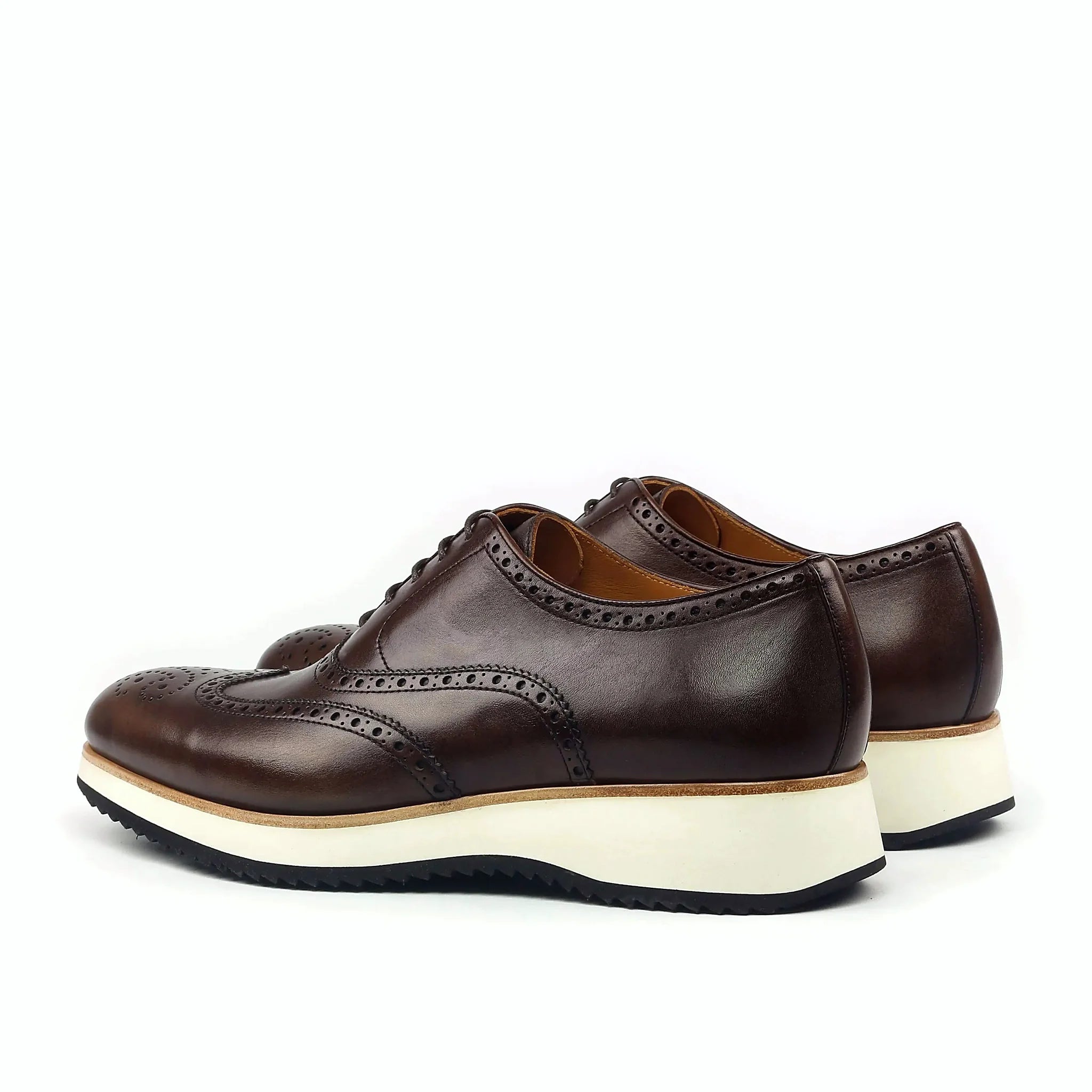 Brogue perforation along the sides
