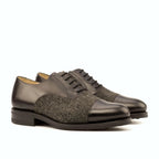 Nailhead sartorial panel on the oxford