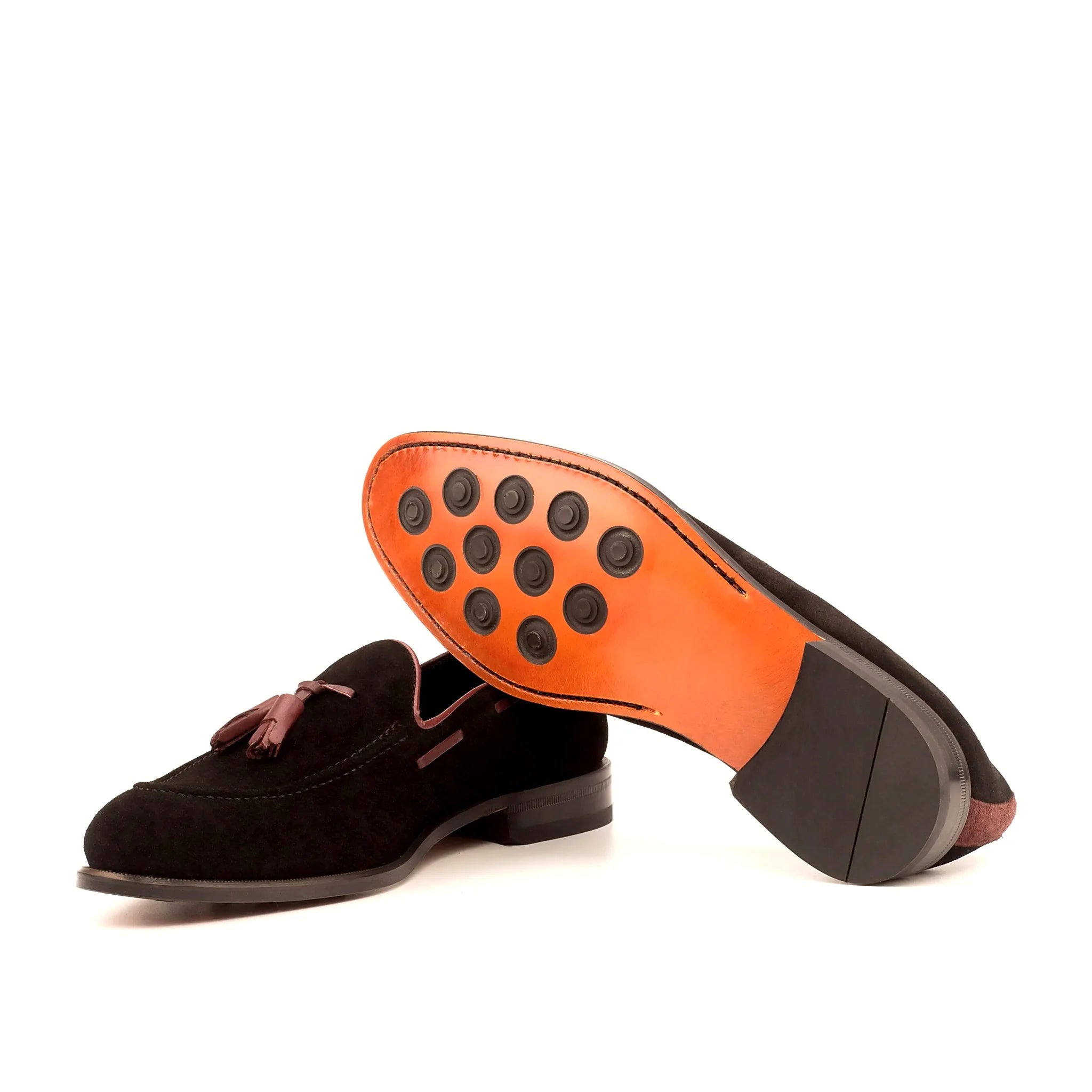 Leather sole with buttons rubber injections