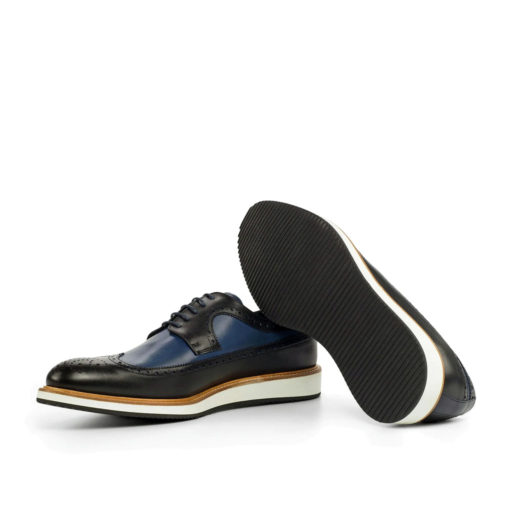 Jogging sole under the longwing blucher